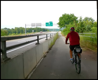 01d - Riding from the campground to the bike trail - bridge over the Mohawk River
