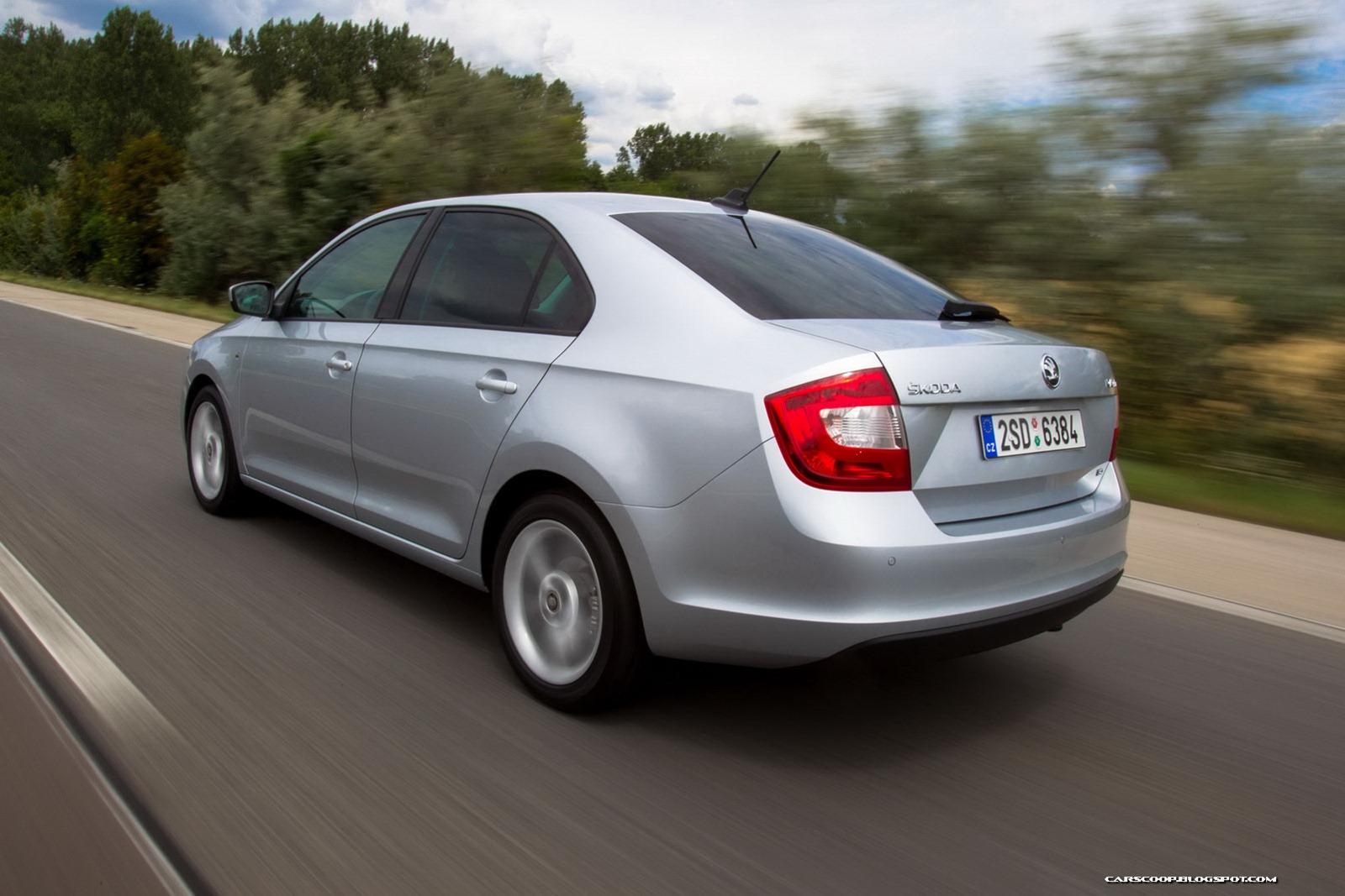 [2013-Skoda-Rapid-31%255B2%255D.jpg]