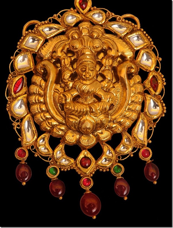 Gold_Pendant (1)