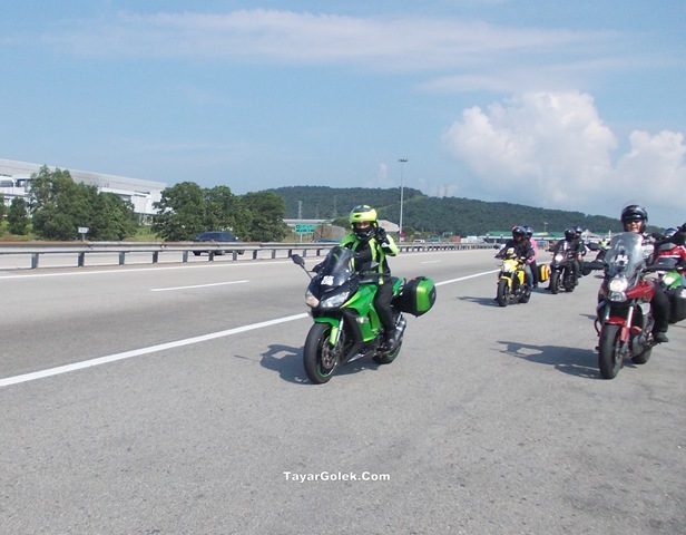 [DSCN35852.jpg]
