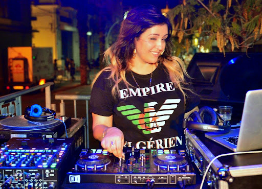 מסיבת תדר 2.jpg