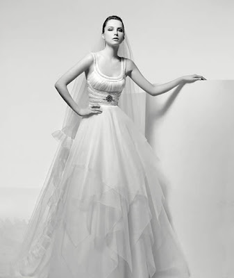 Modelo Veneto - Vestidos de novia Avance Manuel Mota 2009