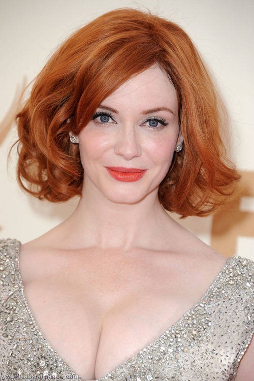 Christina Hendricks linda sensual sexy sedutora decote peito desbaratinando (82)