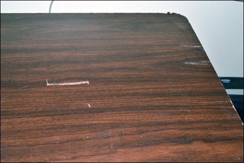 table scratches before