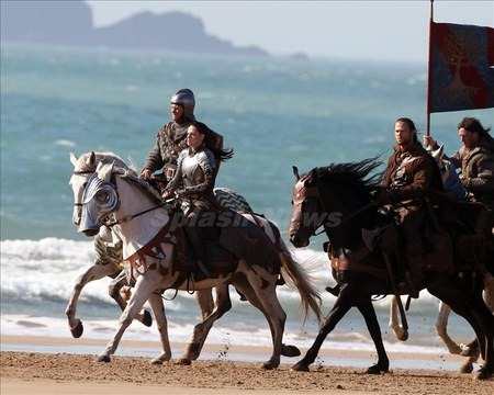 Újabb képek a Snow White and the Huntsman forgatásáról 08
