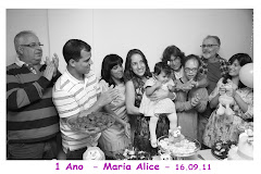 Fotos do evento Maria Alice  (01 ano) - 16.09.11. Foto numero 66 da Social Click Fotografia Digital, do Rio de Janeiro, RJ, que faz fotos divertidas, fotos malucas, fotos com fantasias, fotos na hora, fotografia maluca, fotografia divertida com molduras personalizadas. fotos divertidas malucas foto maluca animadas animado rj rio de janeiro divertida fantasia animada noivas 15 anos fotografas casamento