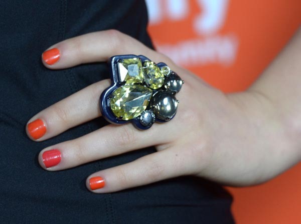 [lucy-hale-ring-anel%255B3%255D.jpg]