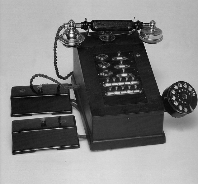 [1930-Telefone-Comutador-Ericsson.Sta%255B1%255D.jpg]