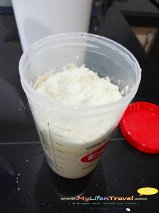 Easiyo real yogurt maker Easiyo real yogurt maker