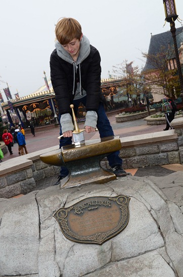 Disney Monday8