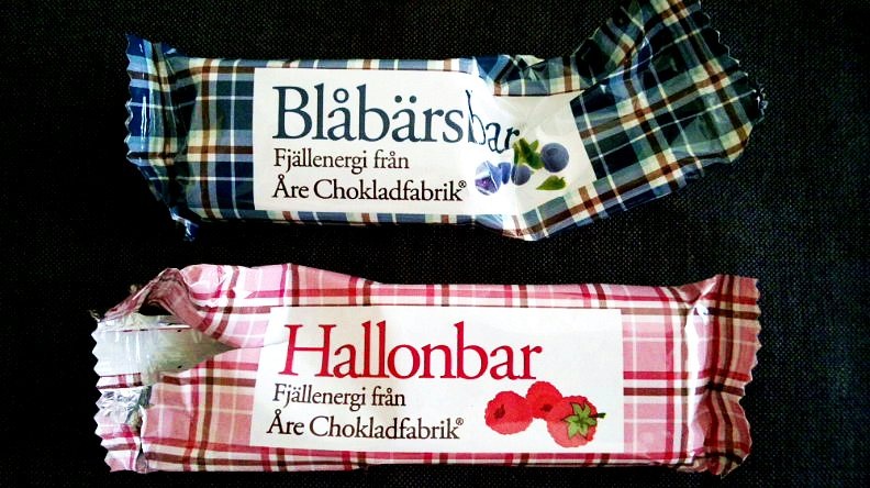 [Bl%25C3%25A5b%25C3%25A4rs-%2520hallonbar%2520%25C3%2585re%2520Chokladfabrik%255B5%255D.jpg]