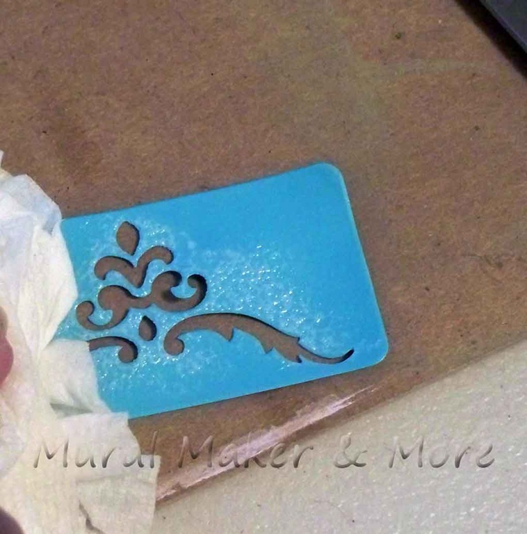 [stencil-frost-glass-vase-4%255B3%255D.jpg]