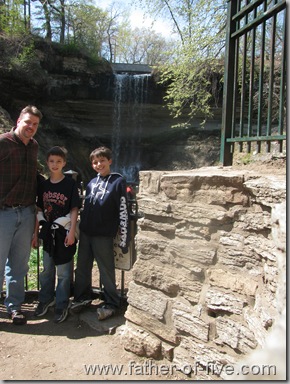 Base of the Minnehaha Falls plunge pool from the LEGAL vantage point!