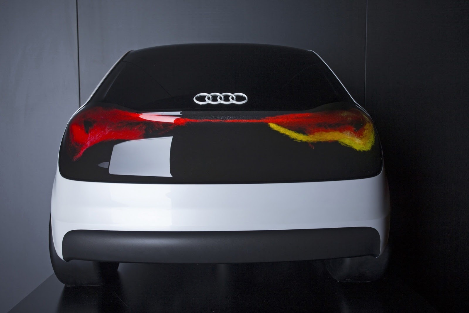 [Audi-CES-2013-19%255B2%255D.jpg]