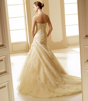 Modelo Mistico - Colección Volumes - La Sposa 2008
