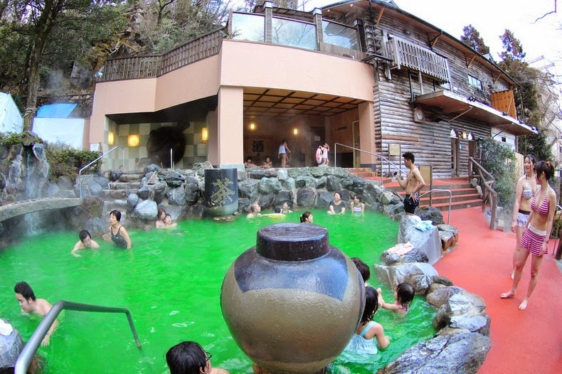 yunessun-spa-resort-9