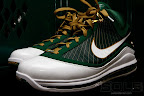 Nike Air Max LeBron VII (7) SVSM Home Player Exclusive Gallery nike air max lebron 7 pe svsm away 1 03 Nike Air Max LeBron VII (7) SVSM Home Player Exclusive Gallery