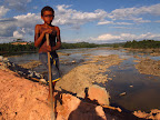 Mikael Juruna (10-year-old son of Jairson Juruna) at the cofferdam.
(Photo: Atossa Soltani)