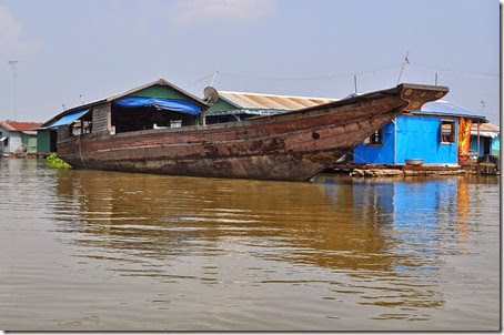 Cambodia Kampong Chhnang floating village 131025_0353