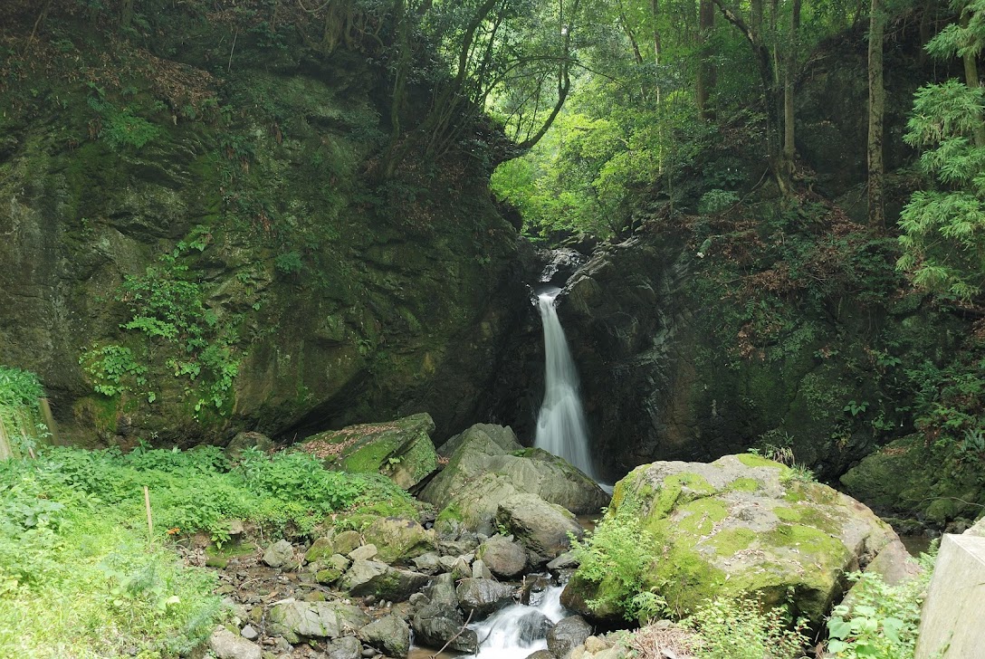 川路の大滝