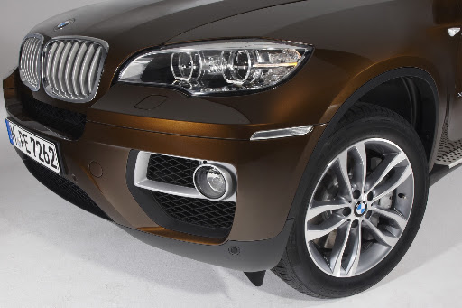 2013-BMW-X6-05.jpg