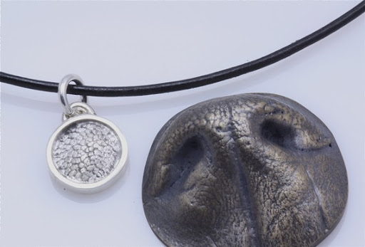 These jewelry geniuses create jewelry that is as deeply meaningful as the sentiments it serves to represent. These jewelry geniuses create jewelry that is as deeply meaningful as the sentiments it serves to represent.