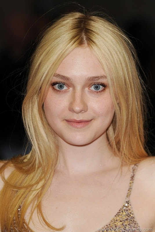 Dakota-Fanning-sexy-sedutora-desbaratinando-sexta-proibida (4)