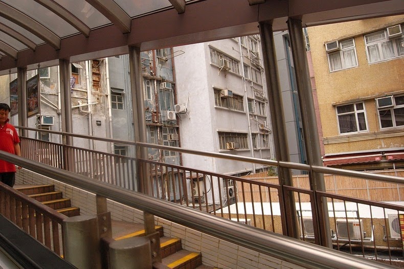 central-mid-levels-escalator-5%255B2%255D.jpg