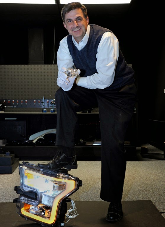 [JohnTeodecki-LED21%255B1%255D.jpg]