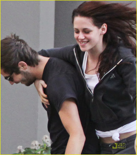 Michael angarano kristen stewart Michael angarano kristen stewart