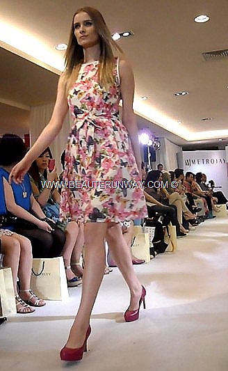 [1Malaysia%2520Mega%2520Sale%25202012%2520Carni%255B56%255D.jpg]