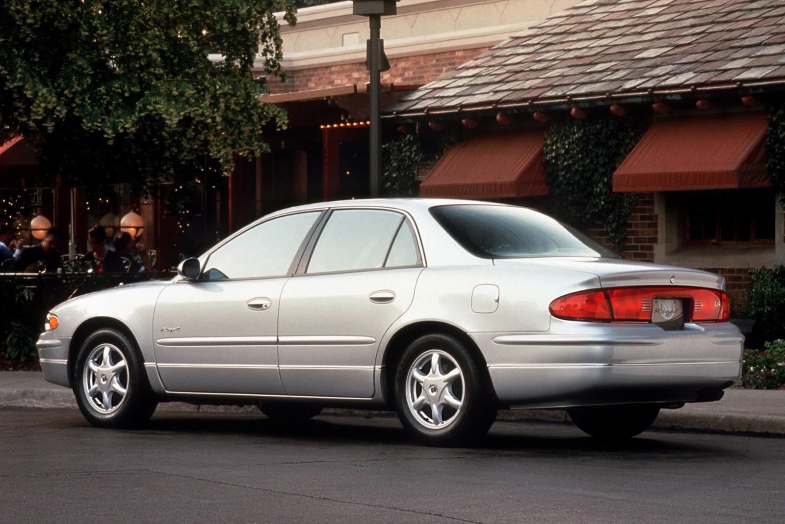 [1997-buick_regal_5%255B2%255D.jpg]