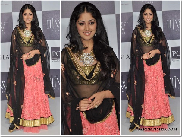 Designer_Saree_@_IIJW_2012