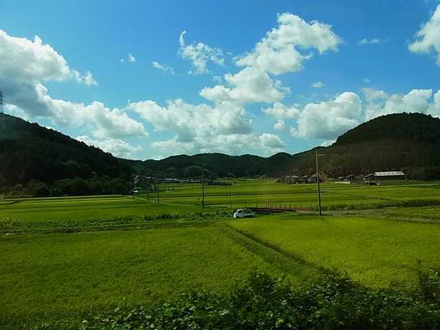 [R001763610.jpg]