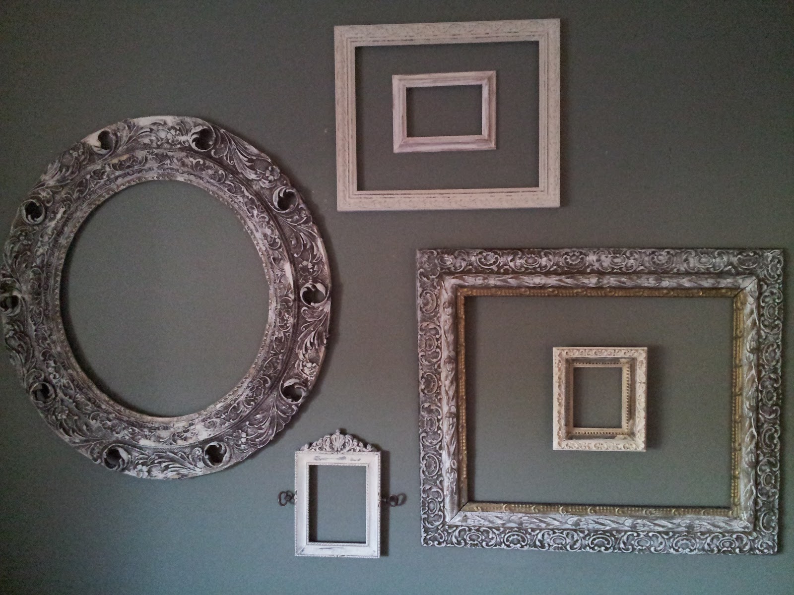 Natural Homemade Living Frame Gallery Wall