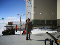 Prashant in front of antennas.JPG