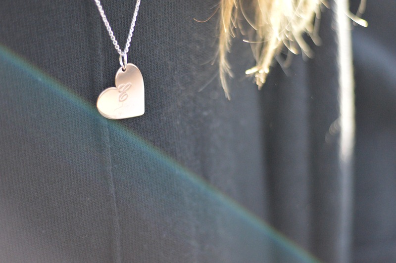 Rinascimento cape, Fornarino Blanca jeans, Fornarina Jeans, Oakley, Oakley Sunglasses, Zara, Zara shoes, Zara ankle boots, Givenchy Bag, Givenchy bygatti bag, Nixon, Nixon watch, Mia Gioia, Fashion Blogger, Italian fashion blogger, Fashion blogger italiane, migliori fashion blogger italiane, fashion blogger firenze, regali per San Valentino, Gioielli di San Valentino