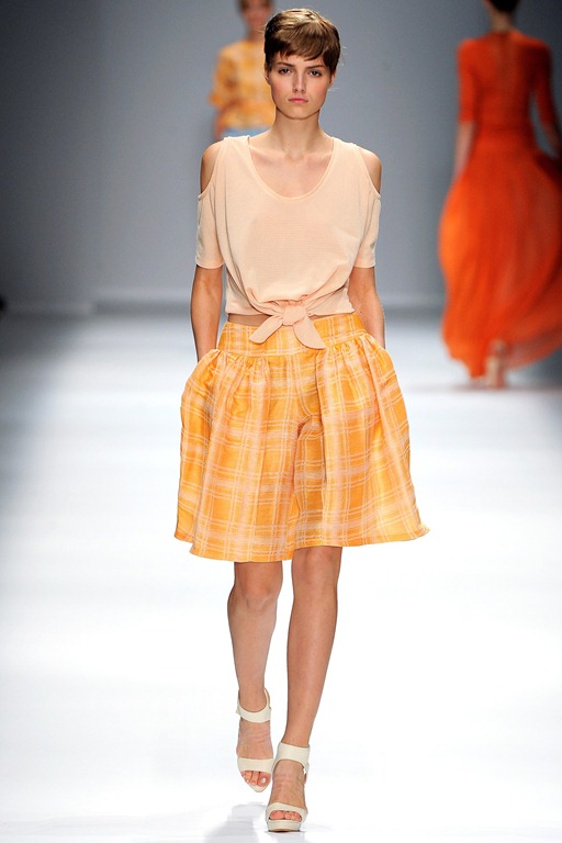 [cacharel-spring-2013-12%255B4%255D.jpg]
