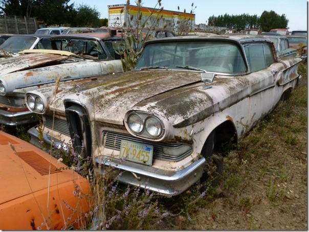 Cemitério de carros em Oregon (11) Cemitério de carros em Oregon (11)