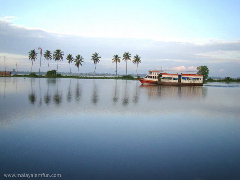 Oru Kuttanadan Yathra: The scenic view of Kerala(South India)