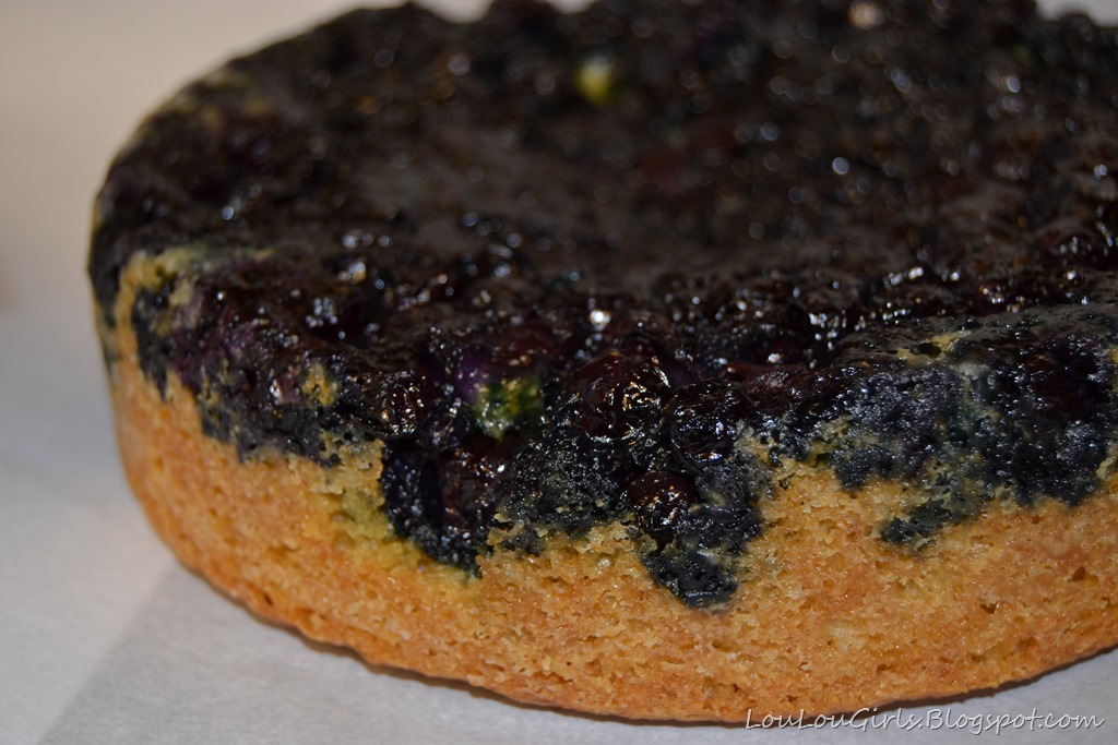 [Blueberry-lemon-curd-buttermilk-cake-with-blueberry-cream-cheese-frosting%2520%25286%2529%255B3%255D.jpg]