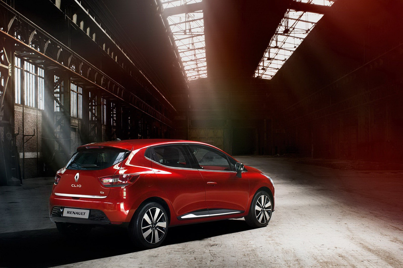 [2013-Renault-Clio-Mk4-28%255B2%255D.jpg]