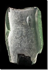 glass-bottle-fragment-and-bubble-2
