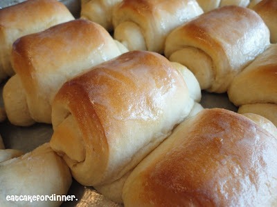 [homemade-rolls3.jpg]