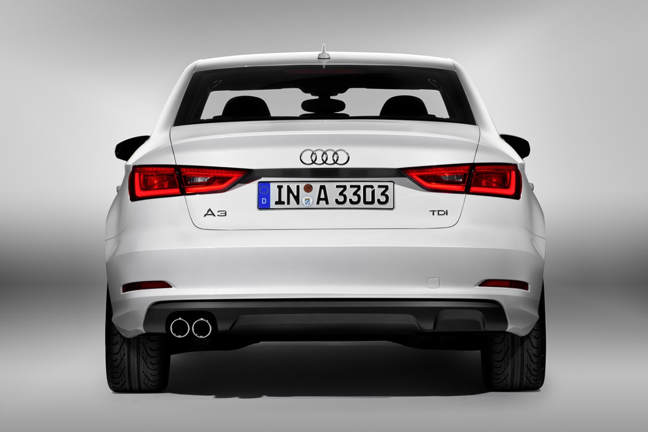 [2014-Audi-A3-Sedan-53.jpg]