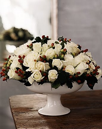 I recently used different roses in arrangements for a dinner party I threw at my apartment -- roses can be used for any holiday! I recently used different roses in arrangements for a dinner party I threw at my apartment -- roses can be used for any holiday!