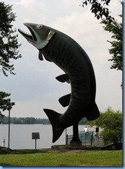 8316 Ontario Kenora Trans-Canada Highway 17 - Husky the Muskie