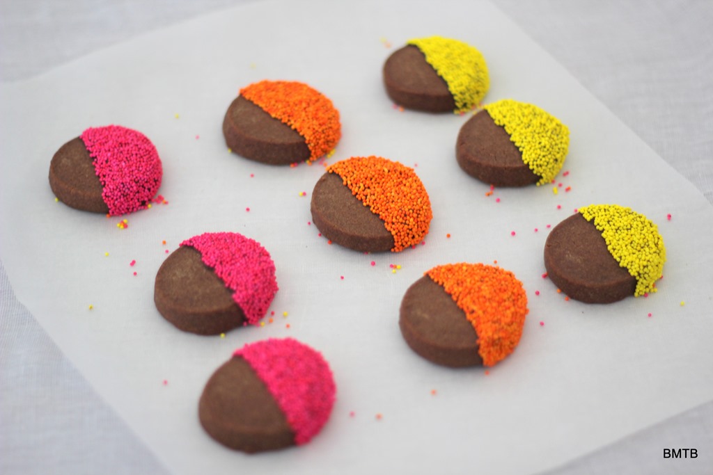[Chocolate%2520Sprinkle%2520Cookies%2520by%2520Baking%2520Makes%2520Things%2520Better%2520%25281%2529%255B5%255D.jpg]