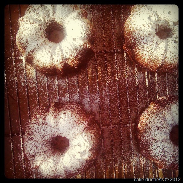 [cake1%255B2%255D.jpg&description=Mini Chocolate-Espresso Bundt Cakes- Bundt Bloghop')]