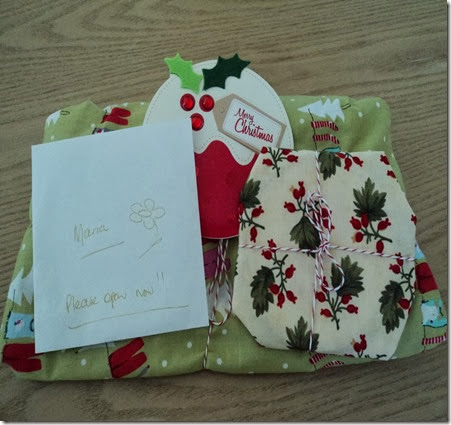 Santa Sack Swap 2013 (2) Santa Sack Swap 2013 (2)